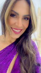 Mayela Mendoza's Instagram, Twitter & Facebook