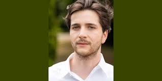 Wokingham & Winnersh Archives • Page 4 of 24 • Round & About Magazine