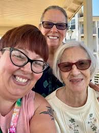 Daddy daughter lunch date at the Mob hit