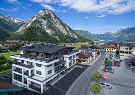 The alpenhotel edelweiss is one of the oldest hotels in maurach with a long tradition. Top 12 Maurach Ferienwohnungen Apartments Hotels 9flats