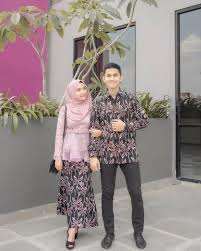 Maybe you would like to learn more about one of these? 6 Inspirasi Model Batik Couple Dengan Pasangan Simpel Dan Elegan