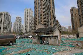 ブログ：上海一等地に「釘の家」、立ち退き拒否する住民たち | ロイター