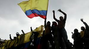Los bloqueos y manifestaciones en varios corredores viales mantienen afectados a bogotá y cali. Gcum5psxqq29vm