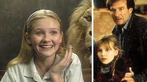 This weekend, kirsten dunst and fiancé jesse plemons welcomed their first child—and it's a boy. Kirsten Dunst Does Robin Williams Impression On Jumanji Set Flashback Youtube