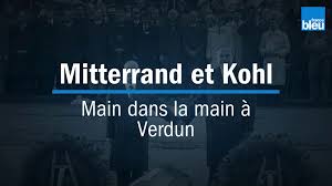 Start studying kohl et mitterrand vocabulaire. Mitterrand Kohl Main Dans La Main A Verdun Video Dailymotion