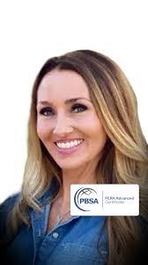 Alisha Echols's Instagram, Twitter & Facebook