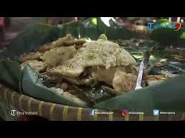 Karena kota ini lembab dan sering turun hujan, tidak heran. Menikmati Hidangan Jadul Di Kampung Jawa Pawone Simbah Batang Youtube