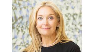 We Need to Talk About Adele's Incredible Diamond Ring