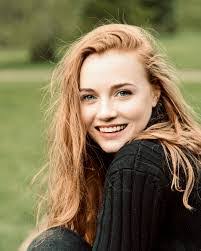 Harriet Slater's Instagram, Twitter & Facebook