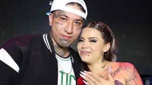 El video de Mona y Geros