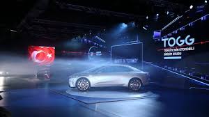 Yerli Otomobil Togg Tarafinda Nihayet Tanitildi Turkiye Nin Otomobili Girisim Grubu Yerli Otomobil Bir Suv Bir De Sedan Modeli Olmak Otomobil Araba Fotograf