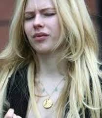 2.5 be casual, be cool. Avril Lavigne Without Makeup Meme Pict