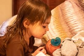 I don't think they know that they're gonna be future besties yet.. 😅😂