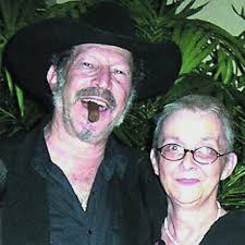 The Red Dirt Album: Amazon.com.be: CDs & Vinyl