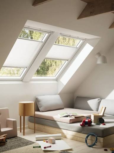 VELUX Solar and electric blinds - Elevate your roof windows