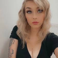 Email Address of @kerrirobertsonxo Instagram Influencer Profile