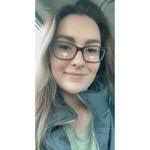 Danielle Stough's Instagram, Twitter & Facebook