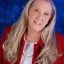 Judith New's Instagram, Twitter & Facebook