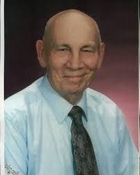 Lee Willett's Instagram, Twitter & Facebook