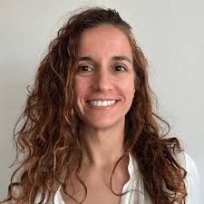 Master Dentist Dr Irene Sanchez Amer