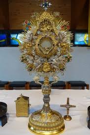 Eine besonders prächtige barocke monstranz aus de. Pfarreiengemeinschaft Bayerdilling Hochfest Fronleichnam Am 11 06 2020