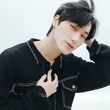 Pin By Sakura Nicole On Ateez In 2020 San Korean Idol Dark Aesthetic
