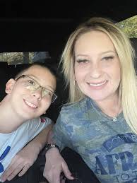 Hello everyone! My name is Amanda White, owner of Bella Boutique in Eldon.  I'm the proud mom to 3 amazing kids and 3 grandsons. I started this journey  in September 2011, in