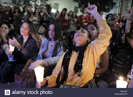Need to translate chauvinismus from german? San Jose Costa Rica 10 Aug 2018 Frauen Kerzen Wahrend Einer Demonstration Gegen Gewalt Und Mannlicher