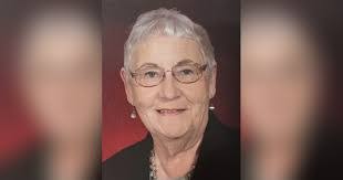 Dona Ross's Instagram, Twitter & Facebook