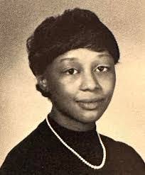 Glenda Hicks's Instagram, Twitter & Facebook