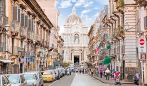Acest concept cuprinde o multitudine de destinatii, de durate de calatorie gasirea celei mai bune oferte de city break ieftin depinde, in primul rand, de perioada de calatorie. City Break In Sicilia Catania 106 Pers Zbor 3 Nopti De Cazare In Centrul Orasului All4travel