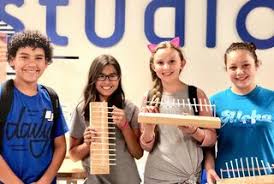 Don't let your kid sit around bored this summer. Kids Classes Summer Camps Schedules Reviews