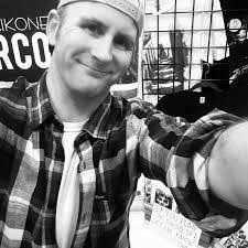 Scott Rizzo's Instagram, Twitter & Facebook