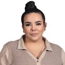 Carol Barco's Instagram, Twitter & Facebook