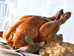 Chapon Farci A La Sauge Et Aux Noisettes Recettes Recette Recette Chapon Recette Chapon Farci Plat Noel