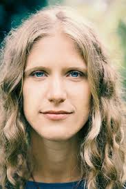 Beyond Peak Experiences: An Integrated Approach to Psychedelic Use With  Stefana Bosse and Ciara Sherlock