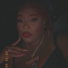 Michelle Zepp's Instagram, Twitter & Facebook