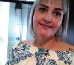 Pai mata filho com 4 tiros