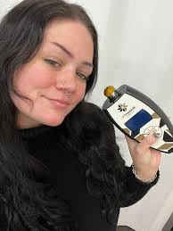 Licensed esthetician seeking stable job opportunity