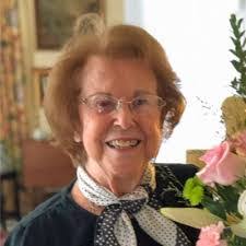 Robin Batts's Instagram, Twitter & Facebook