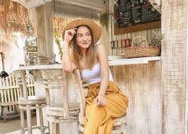 Ningrum kecewa dengan sikap laras dan vino yang berencana adopsi tasya. Yrumcofb365x0m