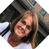 Susan Lemire's Instagram, Twitter & Facebook