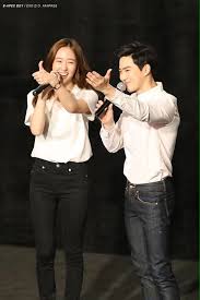 Kumpulan berita kai exo terbaru, berita kai exo terkini hari ini, info kai exo terbaru. Exo S Suho And Krystal Jung Friendship Or Friendzone Channel K