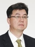 Jan 20, 2021 · 이와 관련해 문 회장은 매체에 젊은 시절 운동을 해서 싸움을 한 적은 있지만, 조직폭력배 생활은 한 적이 없다고 부인했다. ì¡°ì¼í›ˆ ì¹¼ëŸ¼ ì´ê±´í¬ 50ì„¸ Vs ì´ìž¬ìš© 50ì„¸ í•œê²½ë‹·ì»´