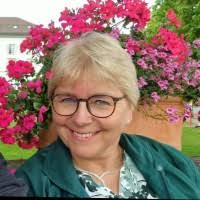 50+ Profile mit dem Suchbegriff „Chris Julia“