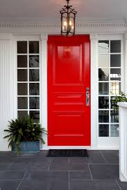With the right front door color, this appeal will instantly shoot up and no doubt turn heads. The History And Charm Of A Red Front Door Town Country Living