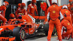 Ferrari mechanic hit by kimi raikkonen in bahrain grand prix gives thumbs up after surgery on broken leg. Ferrari Explains Error That Injured Mechanic In Bahrain Grand Prix Eurosport