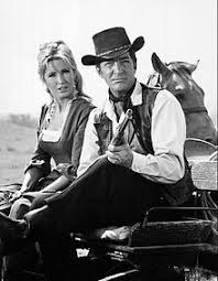 One of seven children, she was the daughter of actor and singer dean martin and his first wife betty macdonald. Wikizero Dean Martin