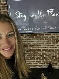 In case you're in the fence about attending the  @maternity.and.newborn.summit next July in Texas, let me give you a few  photos and videos to show you what's happening… Get a front row