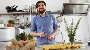 Wenn es so prickelt oder bizzelt, ist es verdorben! Gekochte Kartoffeln Aufbewahren Wie Lange Halten Sich Pellkartoffeln Im Kuhlschrank Bayern 1 Radio Br De